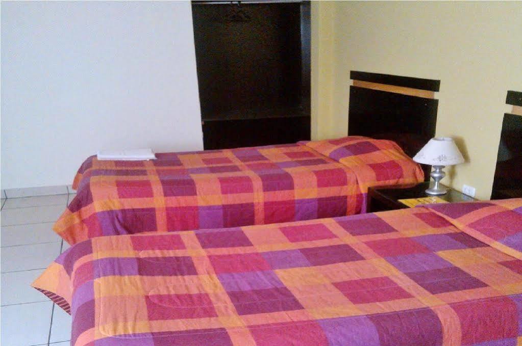 Hostal Los Balcones นัซกา ภายนอก รูปภาพ